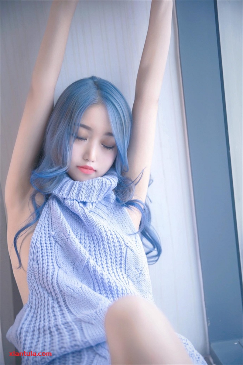 Eloise软软定制蓝色毛衣，闪烁的星星，你也会心动！