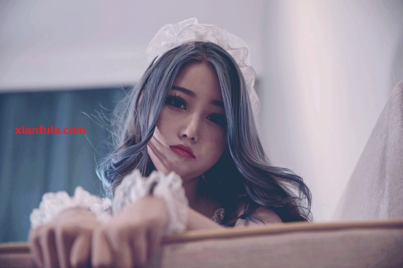 Eloise软软定制蓝色毛衣，闪烁的星星，你也会心动！