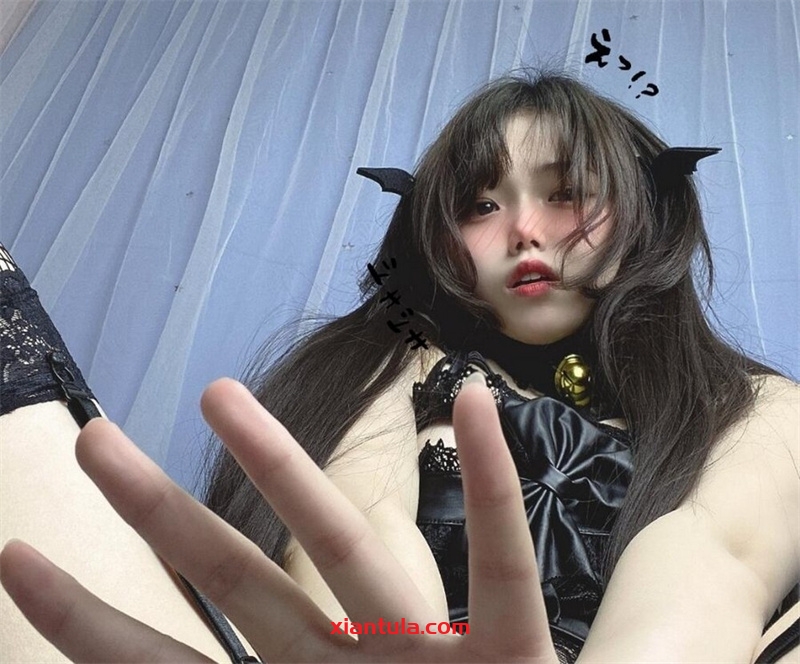 七月喵子双手挡腿壁纸88套照片大放送!粉丝大赞! 七月喵子双手挡腿壁纸88套照片大放送!粉丝大赞!