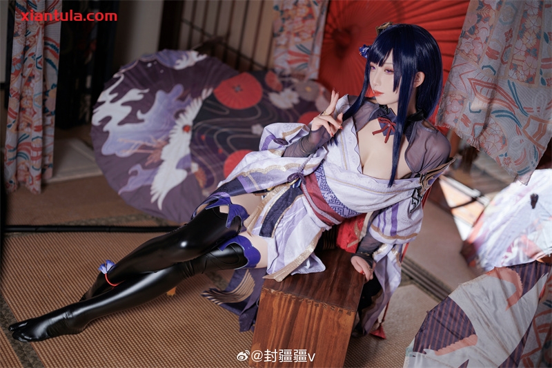 封疆疆v黑历史曝光，25套照片被粉丝争抢