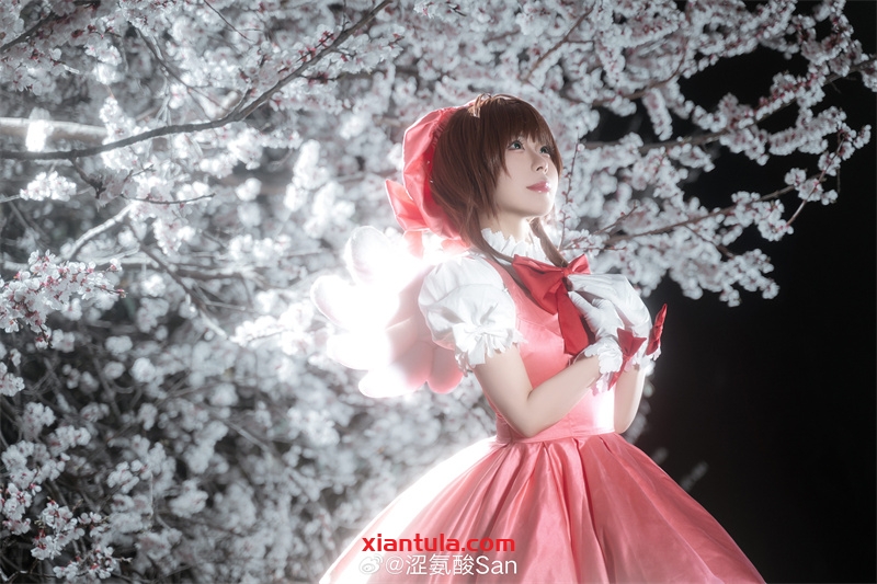 樱井宁宁“微熏的后辈”曝光！蓝白壁纸下的微醺，让粉丝一秒沦陷！