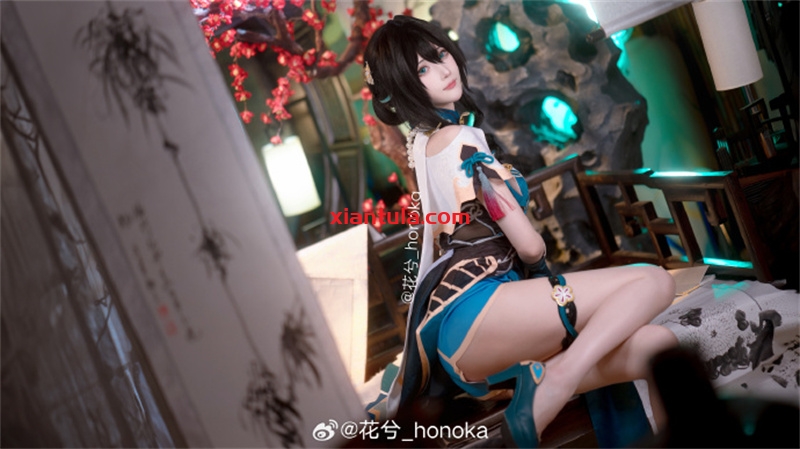 花兮_honoka图片更新，埃吉尔和甘雨你更爱哪套