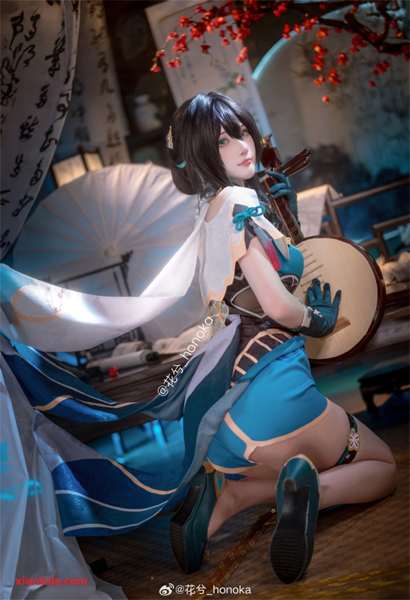 花兮_honoka图片更新，埃吉尔和甘雨你更爱哪套