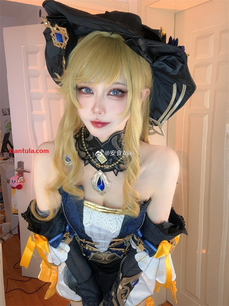 安食ajiki白猫猫的图片分享，身材与美貌的双重震撼