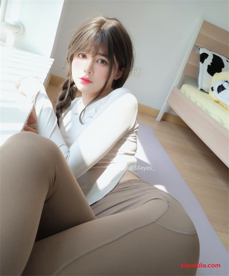 眼酱大魔王在线观看最新图片合集，共75套由你挑