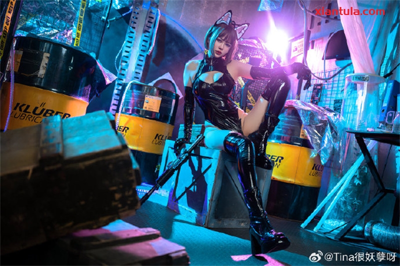 tina很妖孽呀百度网盘分享，25组图片太亮眼