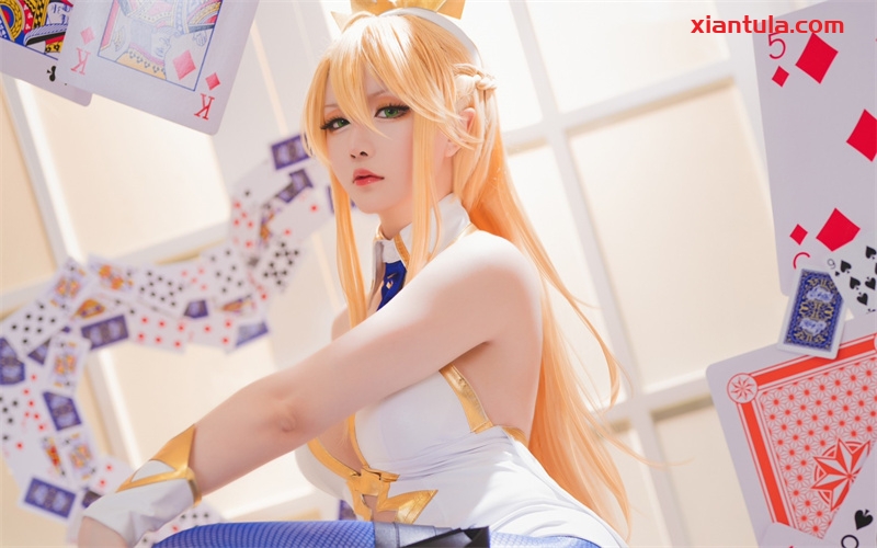 星之迟迟是不是卖图片的？70套定制照