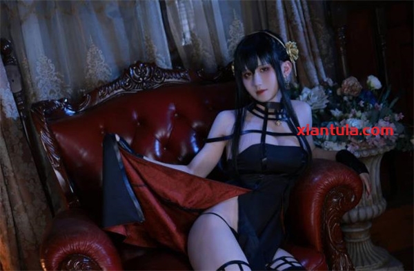 桜满三时:00后女模特拍摄二次元的逆袭之路! 桜满三时:00后女模特拍摄二次元的逆袭之路!