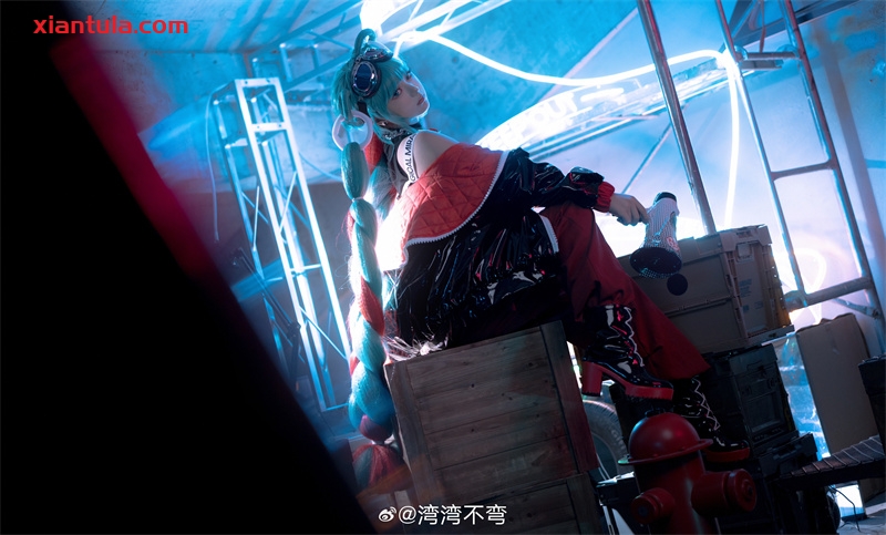 湾湾不弯：超美10G全部图片下载，光腿你选哪个？