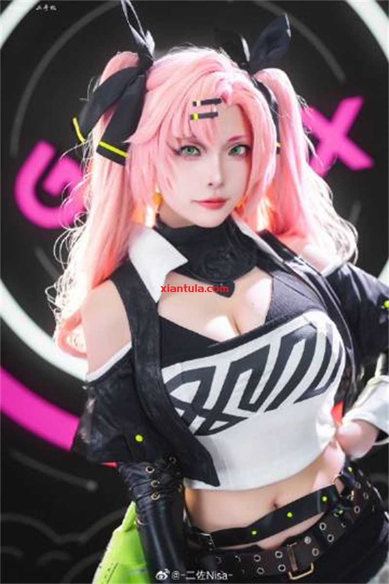 二佐nisa：从柴郡到冷艳天狼星，她的图集震撼全网！