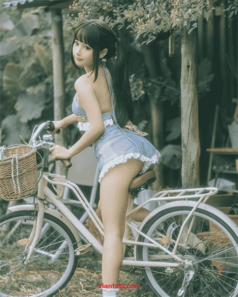 蠢沫沫创可贴照片在哪看？160小个子如何成为二次元女帝？