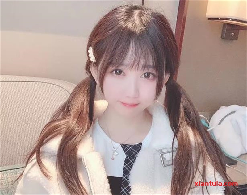 浅野菌子的经典图集角色演绎：从雅儿贝德到雷姆的惊艳之作