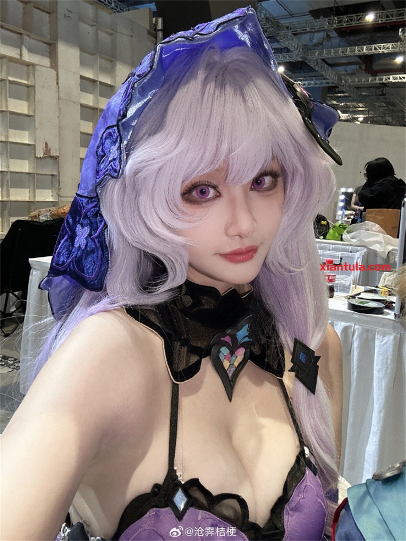 沧霁桔梗精美图片盘点:分手费事件后如何重回舞台中央? 沧霁桔梗精美图片盘点:分手费事件后如何重回舞台中央?