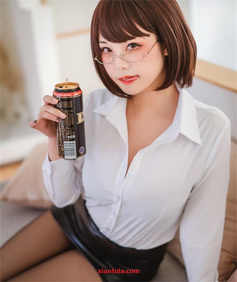 蜜汁猫裘最新合集曝光:多样风格+高质量还原,粉丝直呼太绝了! 蜜汁猫裘最新合集曝光:多样风格+高质量还原,粉丝直呼太绝了!