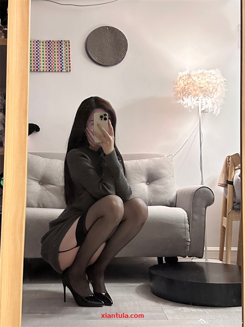 玫桃泡芙:从甜美妹子到图片解密,揭秘她的社交媒体魅力与创作秘密 玫桃泡芙:从甜美妹子到图片解密,揭秘她的社交媒体魅力与创作秘密