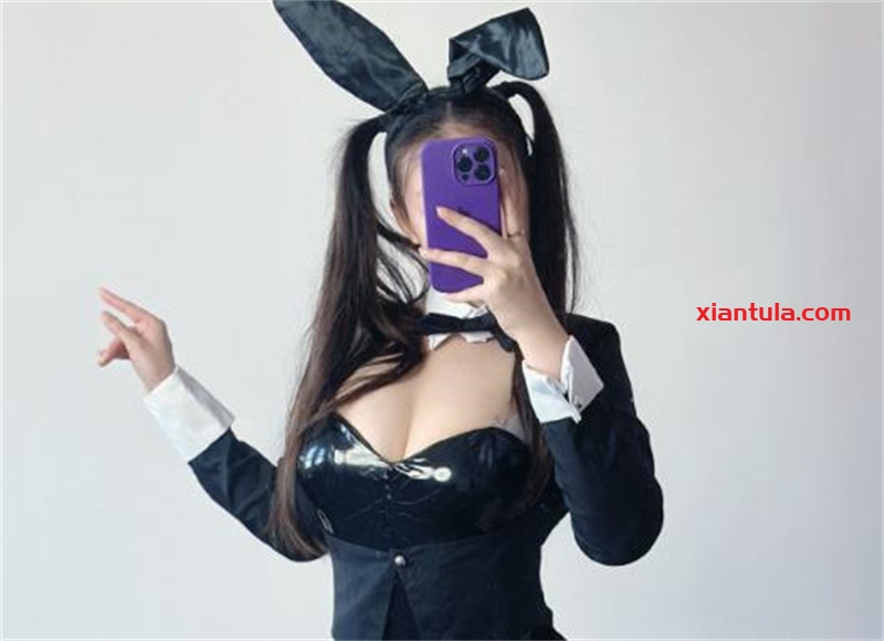 美邵女Baby的时尚密码：最新动态、绝美图集与全能个人资料大公开！