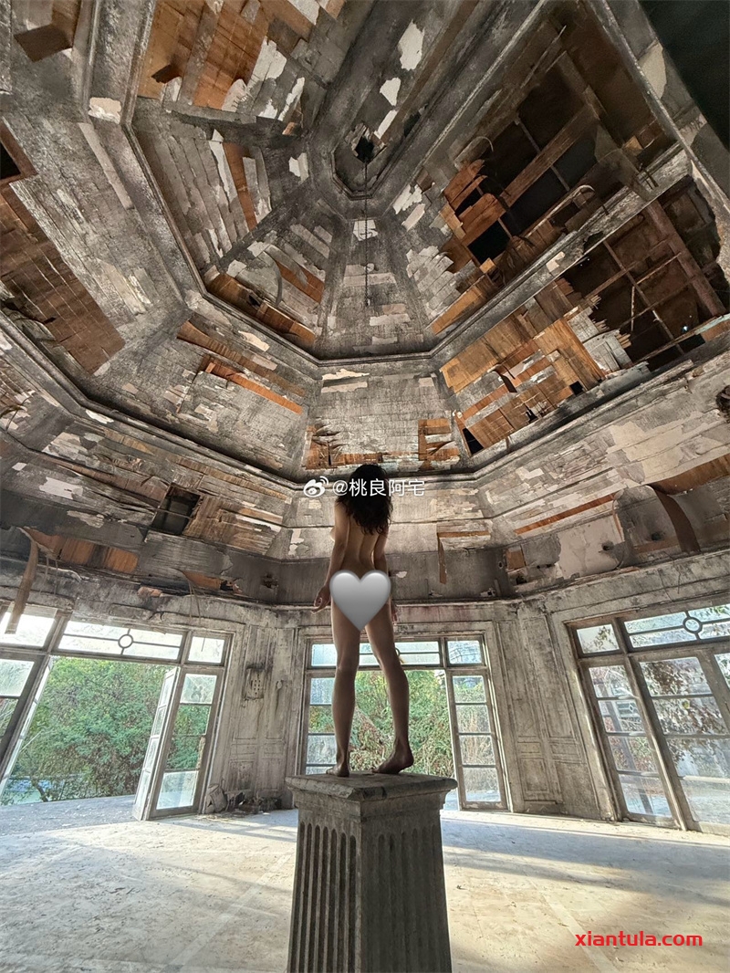 桃良阿宅的施工队故事：从校园到工地女王，她的每次变身都惊艳