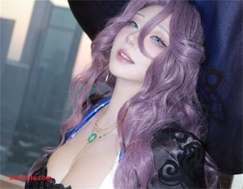 漫展特种兵菌烨TAKO：16岁素颜出道，23岁杀疯二次元！