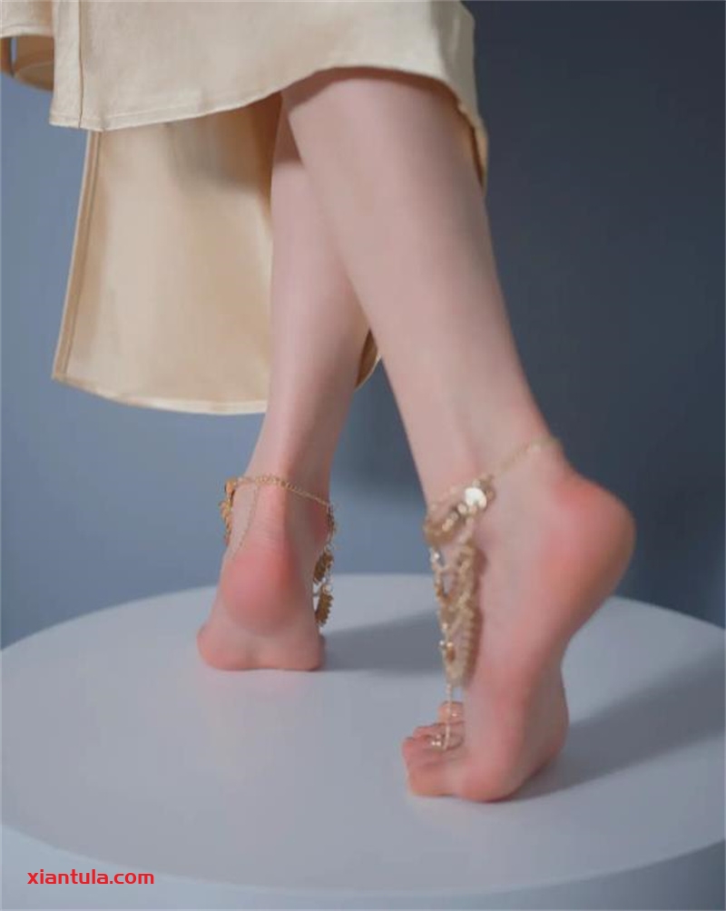 禅院熏百变造型大公开!从女仆到电竞女神,这颜值太犯规了! 禅院熏百变造型大公开!从女仆到电竞女神,这颜值太犯规了!