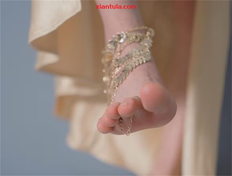 禅院熏百变造型大公开!从女仆到电竞女神,这颜值太犯规了! 禅院熏百变造型大公开!从女仆到电竞女神,这颜值太犯规了!